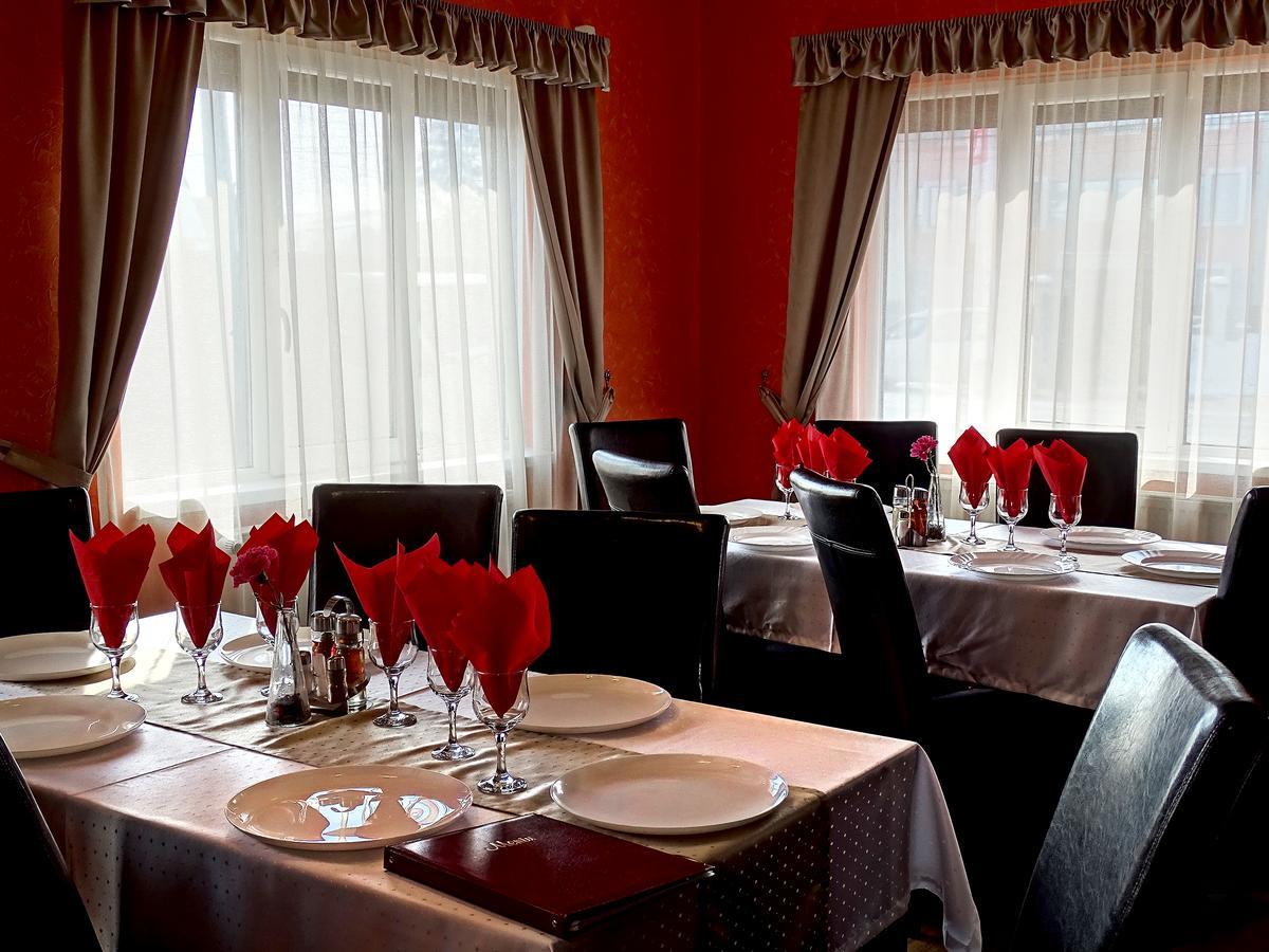 Prince Hotel Miercurea Ciuc Zewnętrze zdjęcie